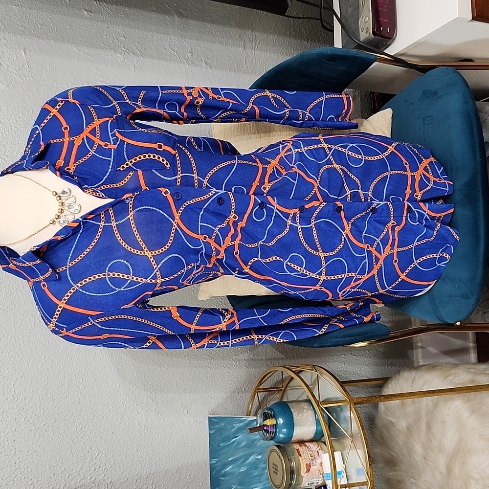 Jolie & Joy Lux Print Stretch Tunic Top NWT Sz. M Blue, Orange, Golden